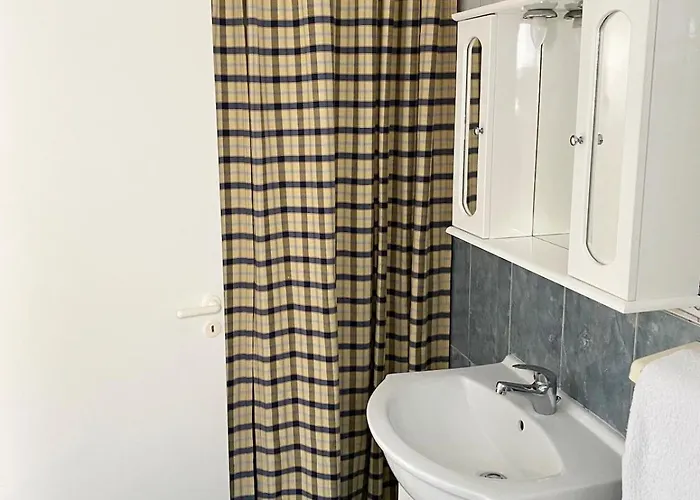 Daire By The Sea, With A Sandy