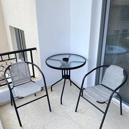 Apartment By The Sea, With A Sandy