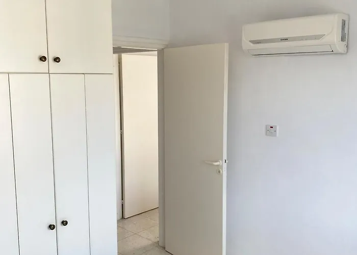 Apartment By The Sea, With A Sandy